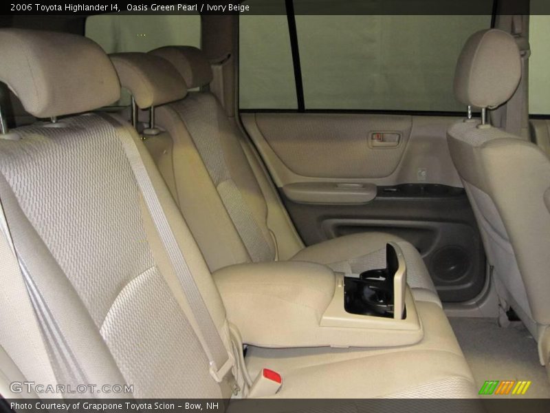 Oasis Green Pearl / Ivory Beige 2006 Toyota Highlander I4