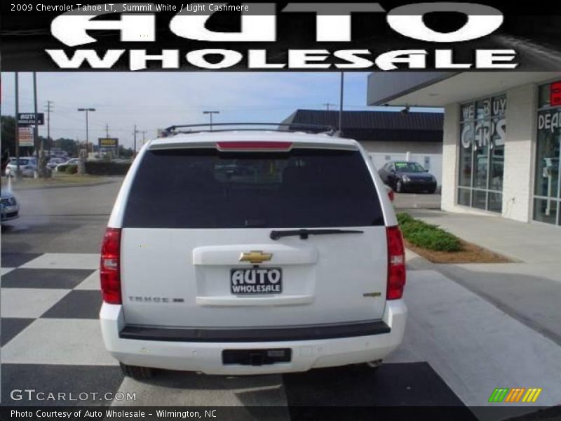 Summit White / Light Cashmere 2009 Chevrolet Tahoe LT