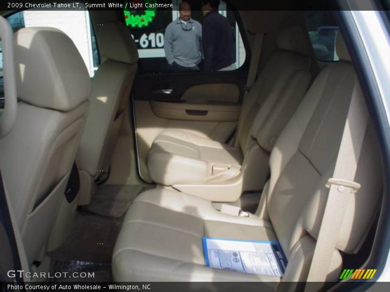 Summit White / Light Cashmere 2009 Chevrolet Tahoe LT