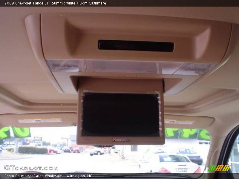 Summit White / Light Cashmere 2009 Chevrolet Tahoe LT