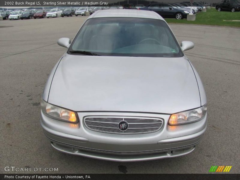Sterling Silver Metallic / Medium Gray 2002 Buick Regal LS