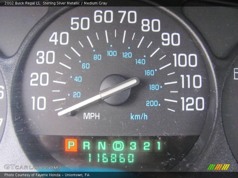 Sterling Silver Metallic / Medium Gray 2002 Buick Regal LS