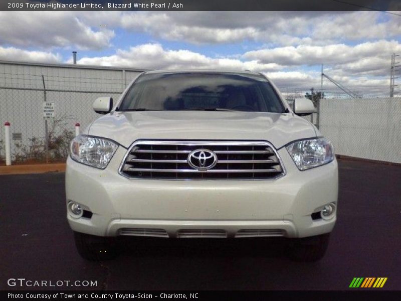 Blizzard White Pearl / Ash 2009 Toyota Highlander Limited