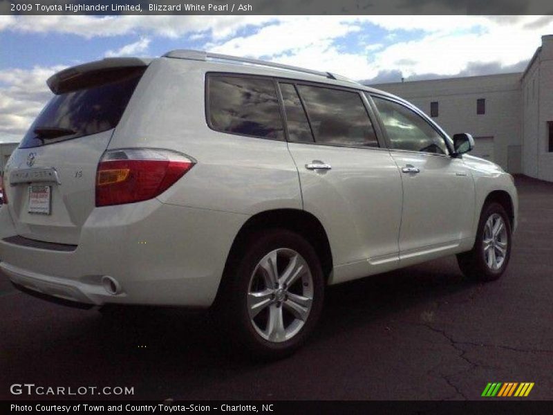 Blizzard White Pearl / Ash 2009 Toyota Highlander Limited