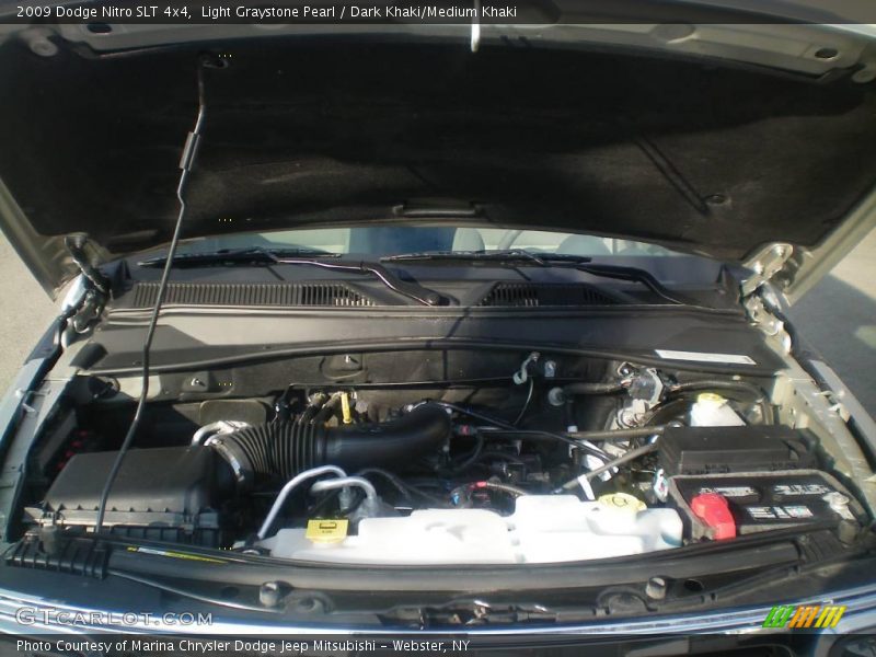 Light Graystone Pearl / Dark Khaki/Medium Khaki 2009 Dodge Nitro SLT 4x4