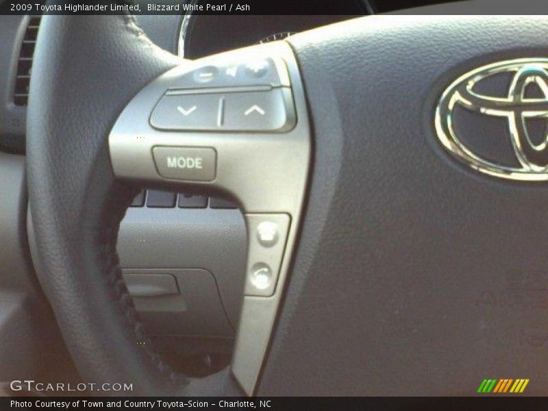 Blizzard White Pearl / Ash 2009 Toyota Highlander Limited