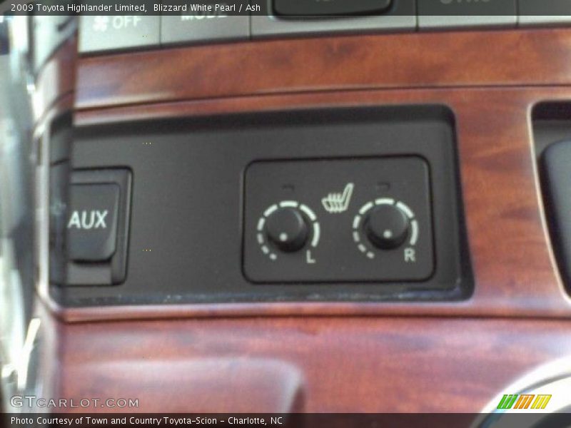 Blizzard White Pearl / Ash 2009 Toyota Highlander Limited