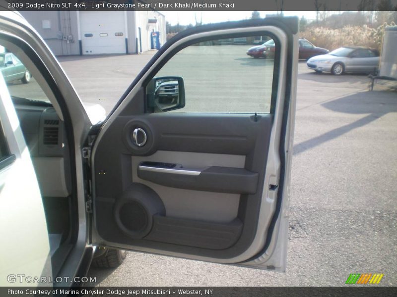 Light Graystone Pearl / Dark Khaki/Medium Khaki 2009 Dodge Nitro SLT 4x4