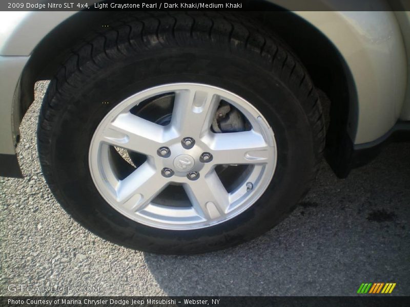 Light Graystone Pearl / Dark Khaki/Medium Khaki 2009 Dodge Nitro SLT 4x4