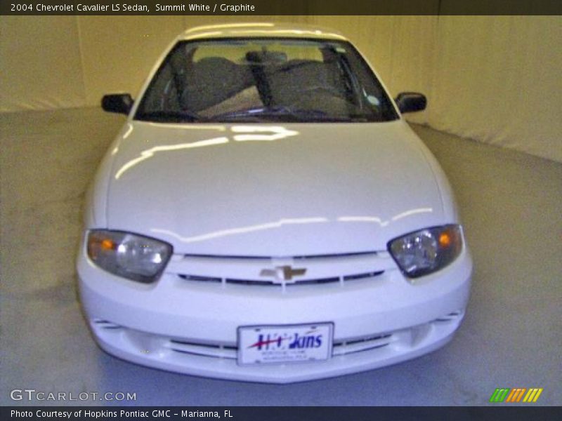 Summit White / Graphite 2004 Chevrolet Cavalier LS Sedan