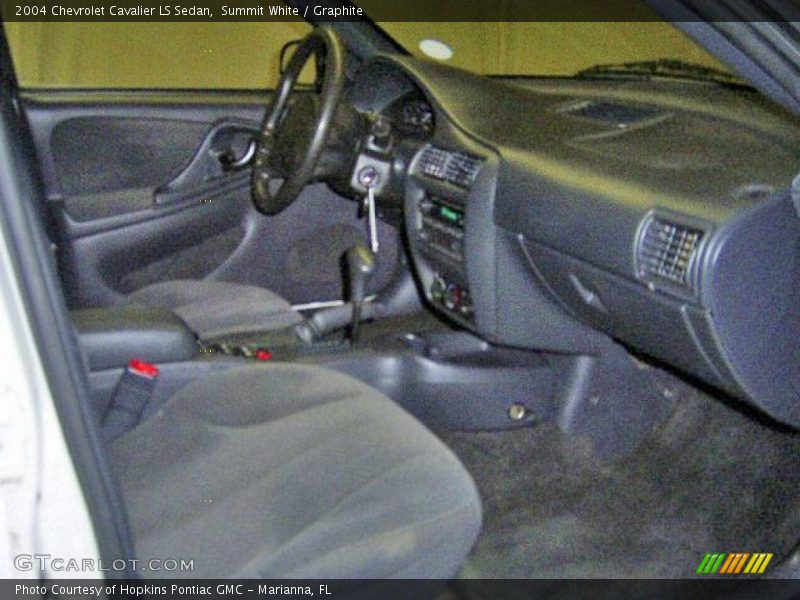Summit White / Graphite 2004 Chevrolet Cavalier LS Sedan