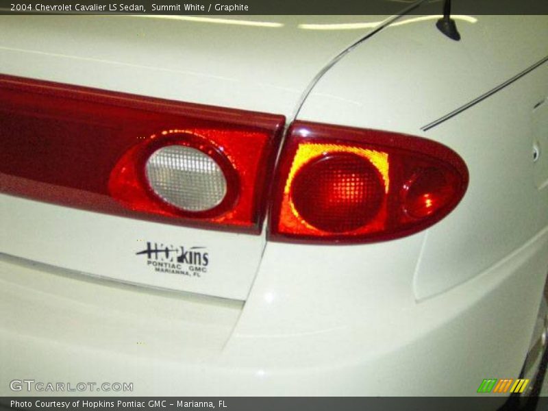 Summit White / Graphite 2004 Chevrolet Cavalier LS Sedan