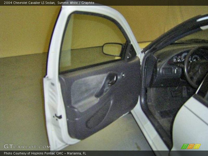 Summit White / Graphite 2004 Chevrolet Cavalier LS Sedan
