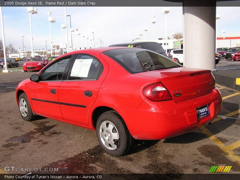 Flame Red / Dark Slate Gray 2005 Dodge Neon SE