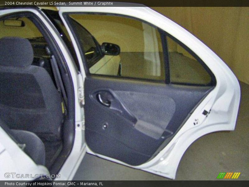 Summit White / Graphite 2004 Chevrolet Cavalier LS Sedan