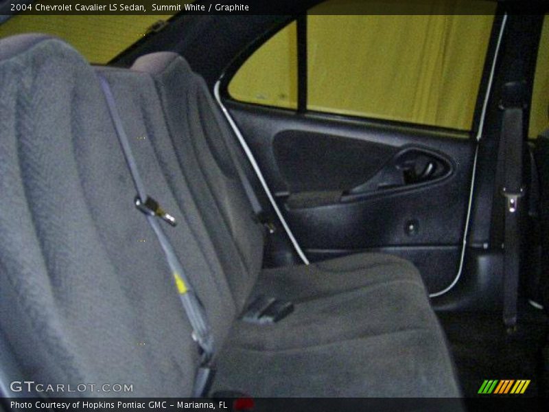 Summit White / Graphite 2004 Chevrolet Cavalier LS Sedan