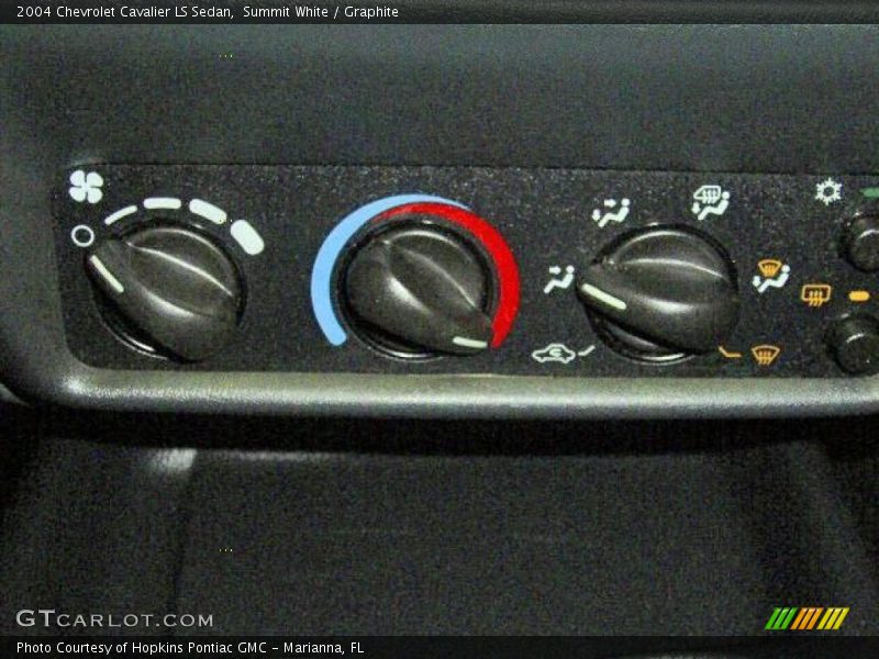 Summit White / Graphite 2004 Chevrolet Cavalier LS Sedan