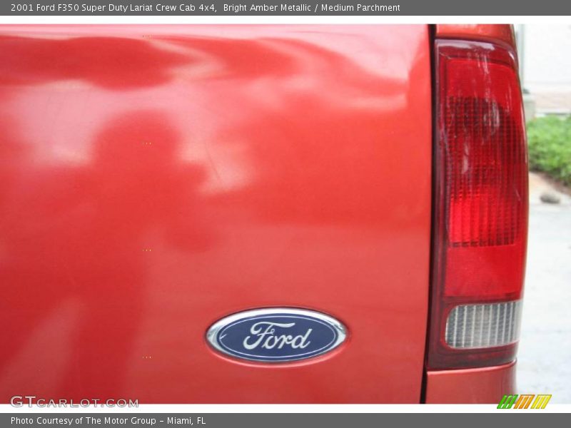 Bright Amber Metallic / Medium Parchment 2001 Ford F350 Super Duty Lariat Crew Cab 4x4