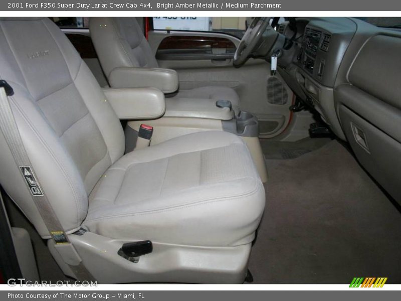 Bright Amber Metallic / Medium Parchment 2001 Ford F350 Super Duty Lariat Crew Cab 4x4