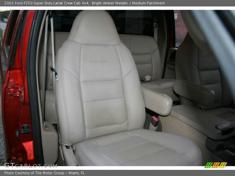 Bright Amber Metallic / Medium Parchment 2001 Ford F350 Super Duty Lariat Crew Cab 4x4