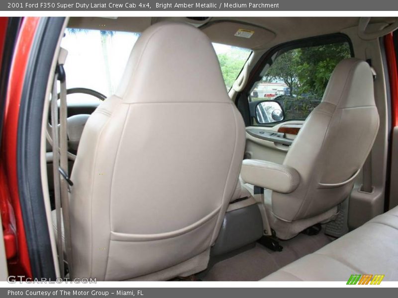 Bright Amber Metallic / Medium Parchment 2001 Ford F350 Super Duty Lariat Crew Cab 4x4