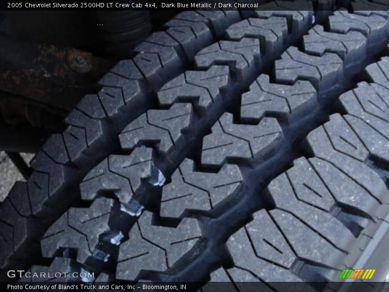 Dark Blue Metallic / Dark Charcoal 2005 Chevrolet Silverado 2500HD LT Crew Cab 4x4