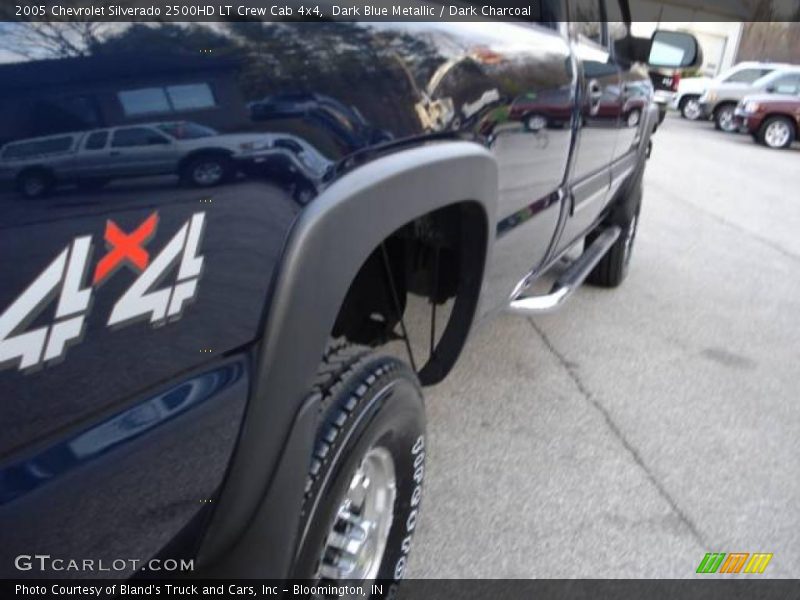 Dark Blue Metallic / Dark Charcoal 2005 Chevrolet Silverado 2500HD LT Crew Cab 4x4
