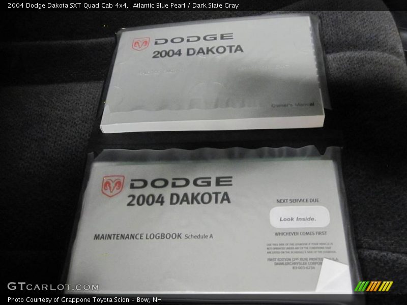 Atlantic Blue Pearl / Dark Slate Gray 2004 Dodge Dakota SXT Quad Cab 4x4