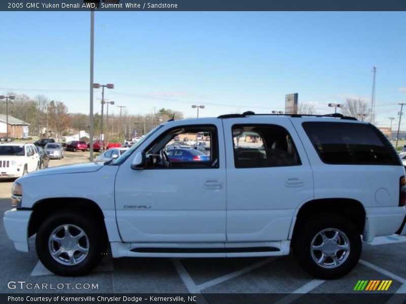 Summit White / Sandstone 2005 GMC Yukon Denali AWD