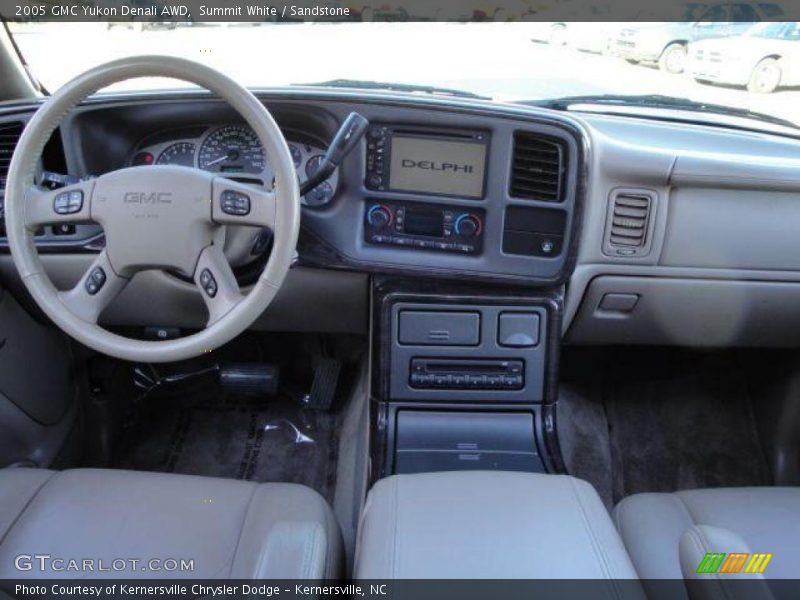 Summit White / Sandstone 2005 GMC Yukon Denali AWD