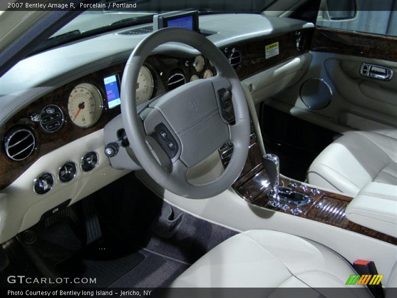 Porcelain / Portland 2007 Bentley Arnage R