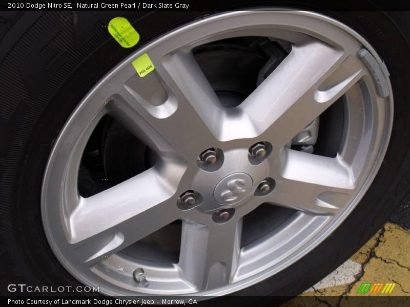 Natural Green Pearl / Dark Slate Gray 2010 Dodge Nitro SE