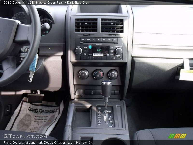 Natural Green Pearl / Dark Slate Gray 2010 Dodge Nitro SE