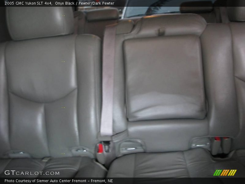 Onyx Black / Pewter/Dark Pewter 2005 GMC Yukon SLT 4x4