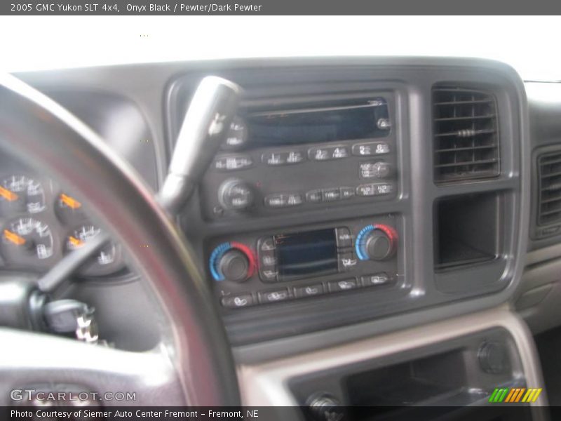Onyx Black / Pewter/Dark Pewter 2005 GMC Yukon SLT 4x4