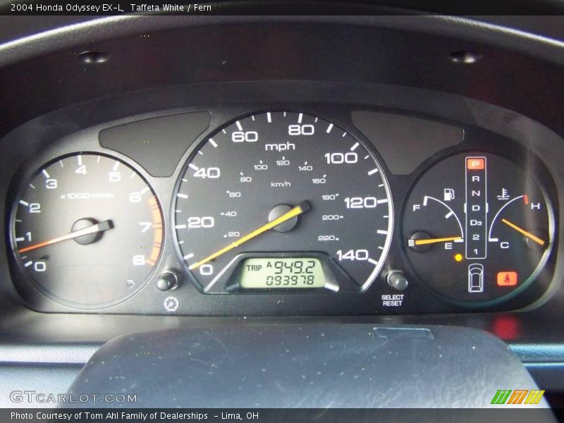 Taffeta White / Fern 2004 Honda Odyssey EX-L