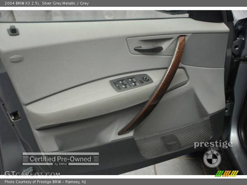 Silver Grey Metallic / Grey 2004 BMW X3 2.5i
