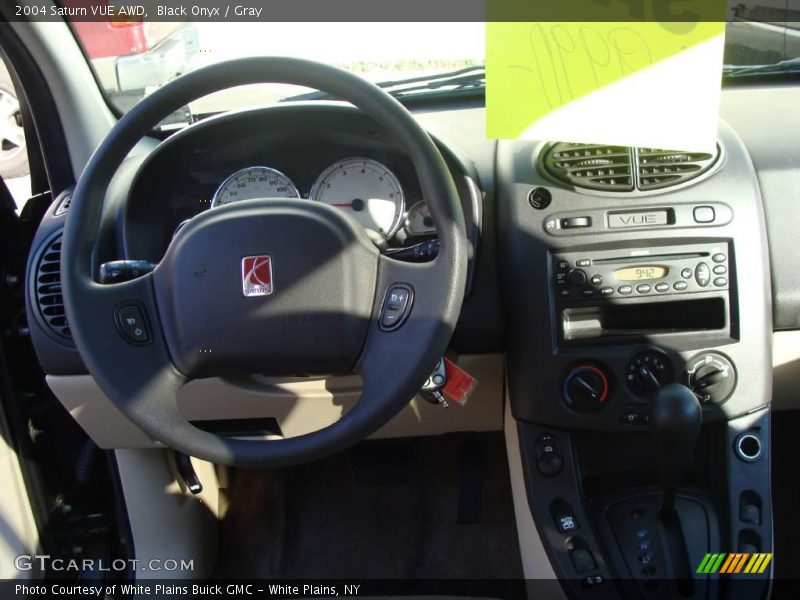 Black Onyx / Gray 2004 Saturn VUE AWD