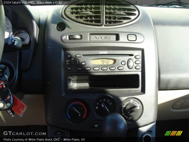 Black Onyx / Gray 2004 Saturn VUE AWD