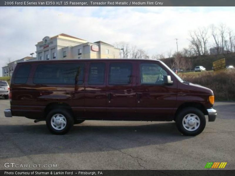 Toreador Red Metallic / Medium Flint Grey 2006 Ford E Series Van E350 XLT 15 Passenger