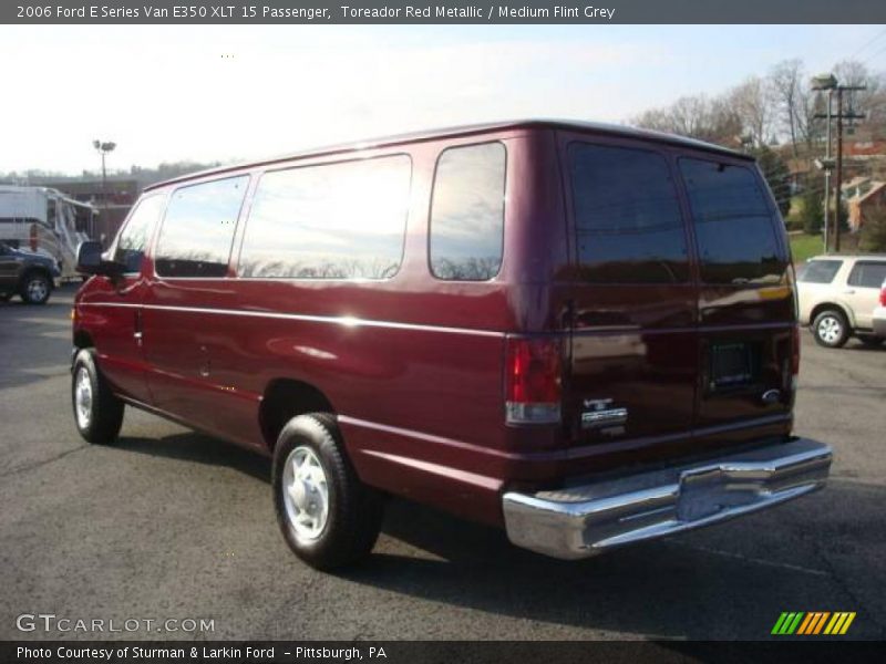 Toreador Red Metallic / Medium Flint Grey 2006 Ford E Series Van E350 XLT 15 Passenger