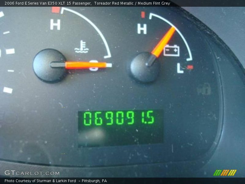 Toreador Red Metallic / Medium Flint Grey 2006 Ford E Series Van E350 XLT 15 Passenger