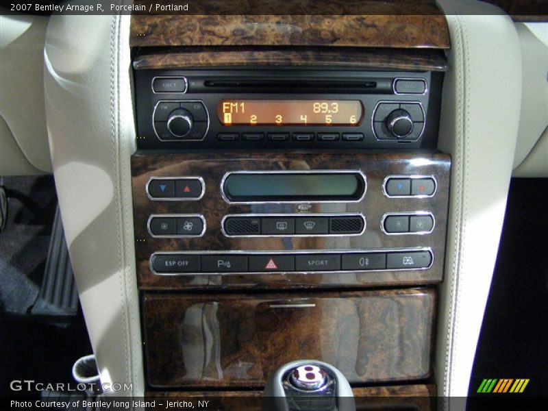 Porcelain / Portland 2007 Bentley Arnage R