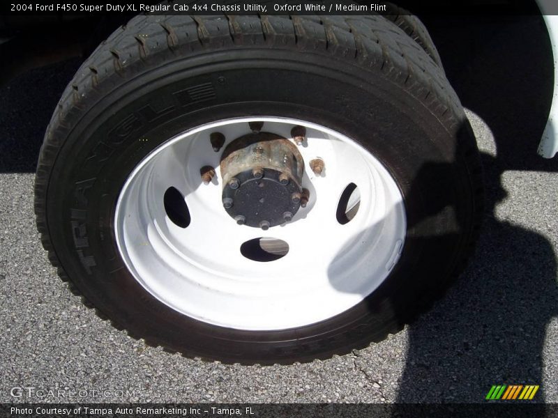 Oxford White / Medium Flint 2004 Ford F450 Super Duty XL Regular Cab 4x4 Chassis Utility