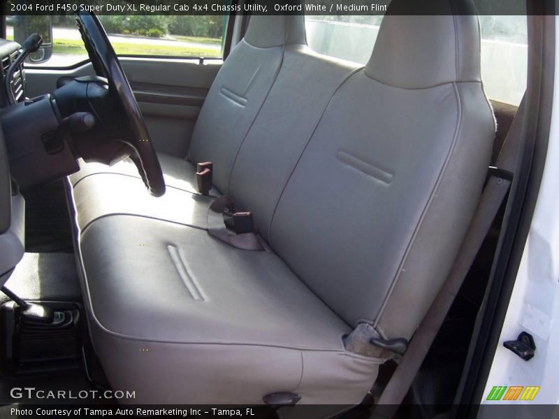 Oxford White / Medium Flint 2004 Ford F450 Super Duty XL Regular Cab 4x4 Chassis Utility