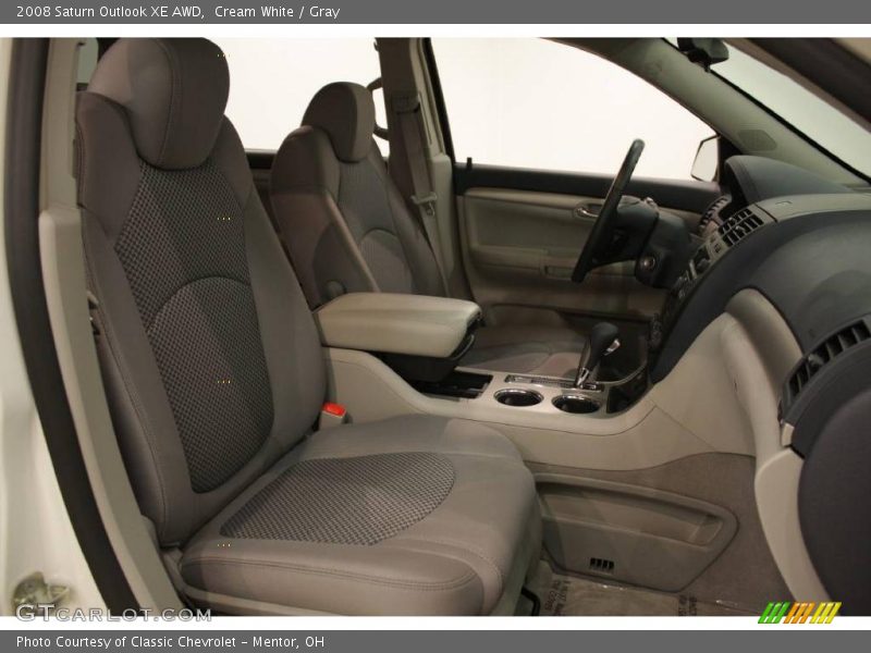 Cream White / Gray 2008 Saturn Outlook XE AWD
