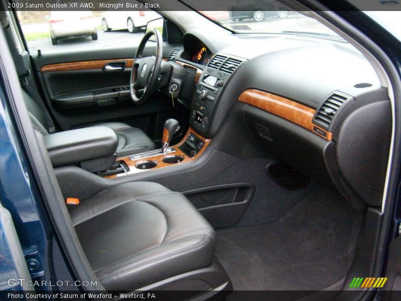 Midnight Blue / Black 2009 Saturn Outlook XR AWD