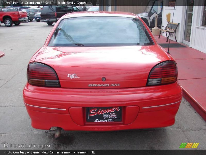 Bright Red / Graphite 1997 Pontiac Grand Am SE Sedan