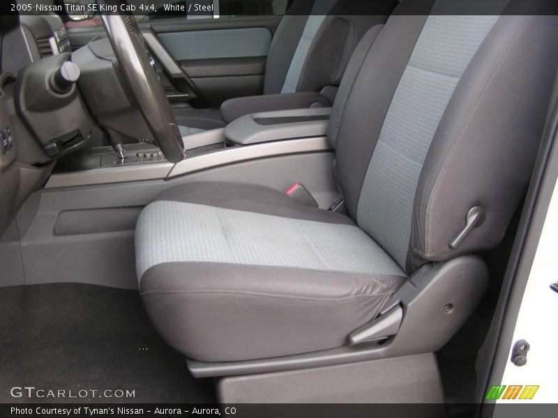 White / Steel 2005 Nissan Titan SE King Cab 4x4