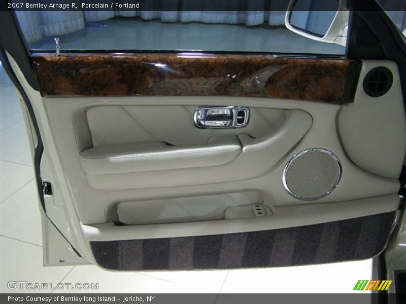 Porcelain / Portland 2007 Bentley Arnage R